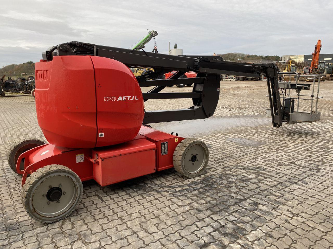 Manitou 170AETJ-L - Személyemelő: 4 kép. Manitou 170AETJ-L - Személyemelő: 4 kép.