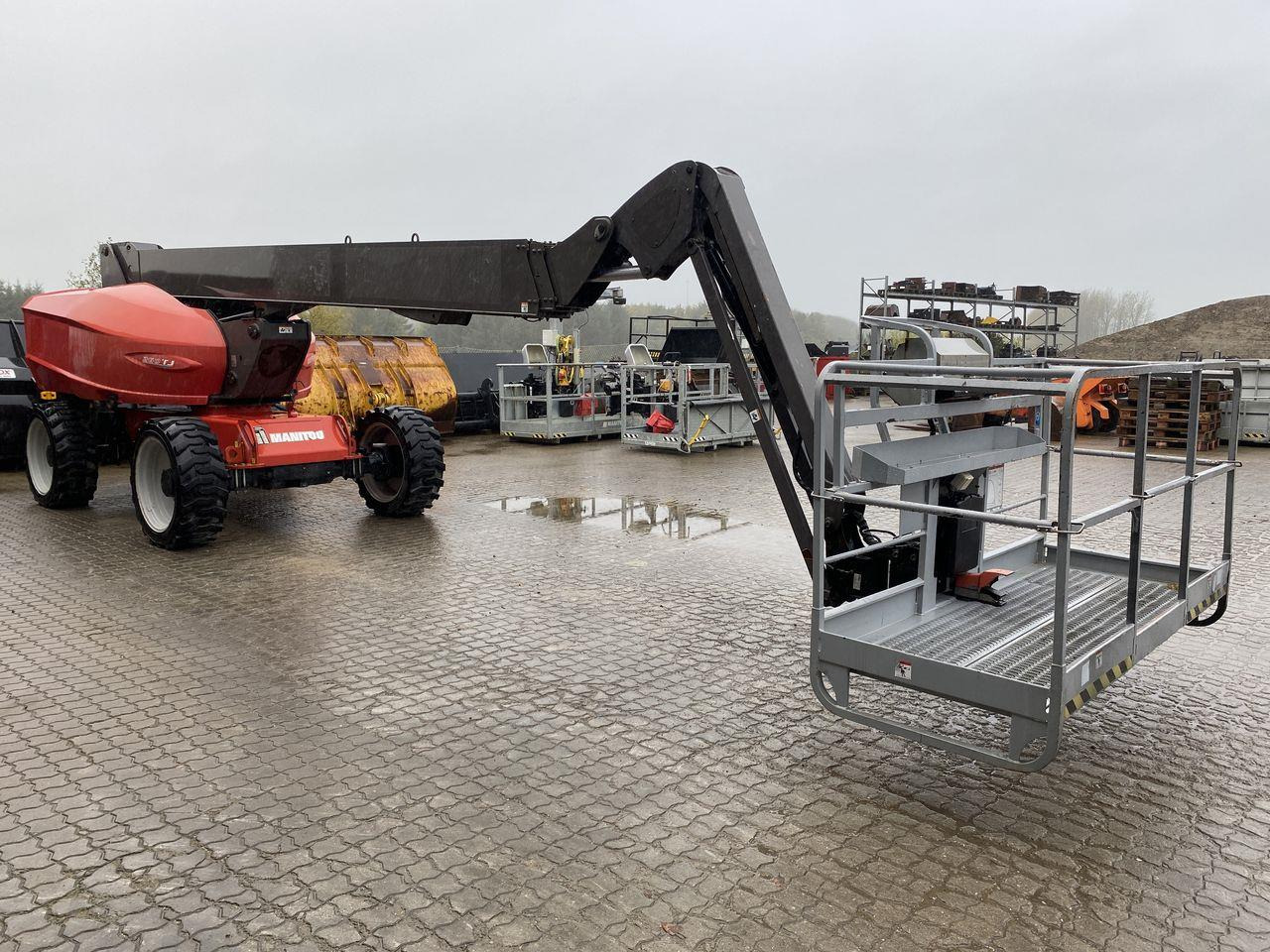 Manitou 260TJ - Személyemelő: 5 kép. Manitou 260TJ - Személyemelő: 5 kép.