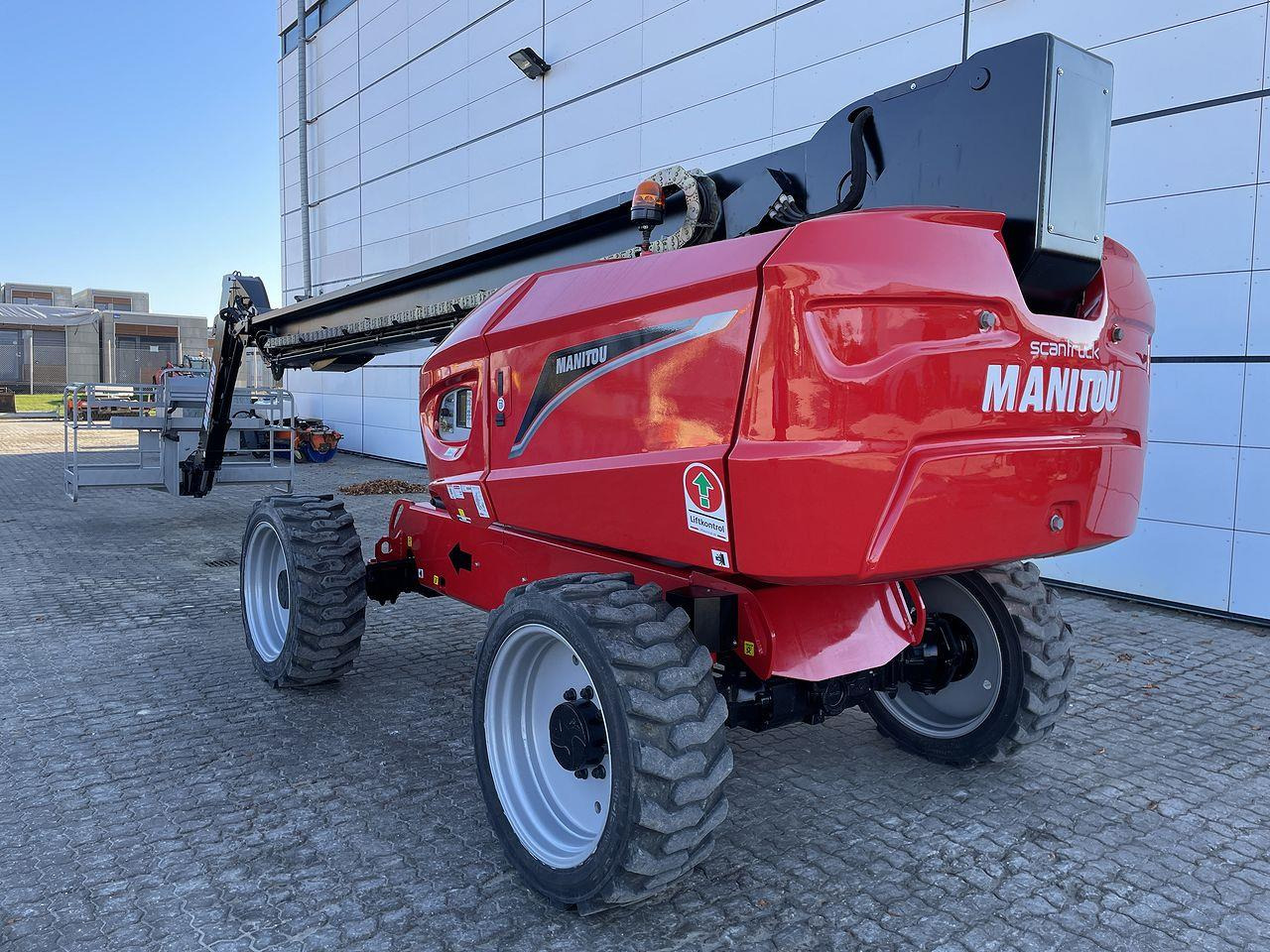 Manitou 280TJ - Teleszkópos emelő: 2 kép. Manitou 280TJ - Teleszkópos emelő: 2 kép.