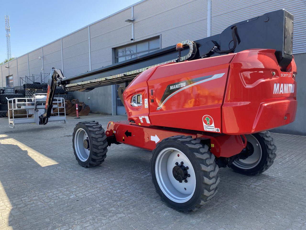 Manitou 280TJ - Teleszkópos emelő: 2 kép. Manitou 280TJ - Teleszkópos emelő: 2 kép.