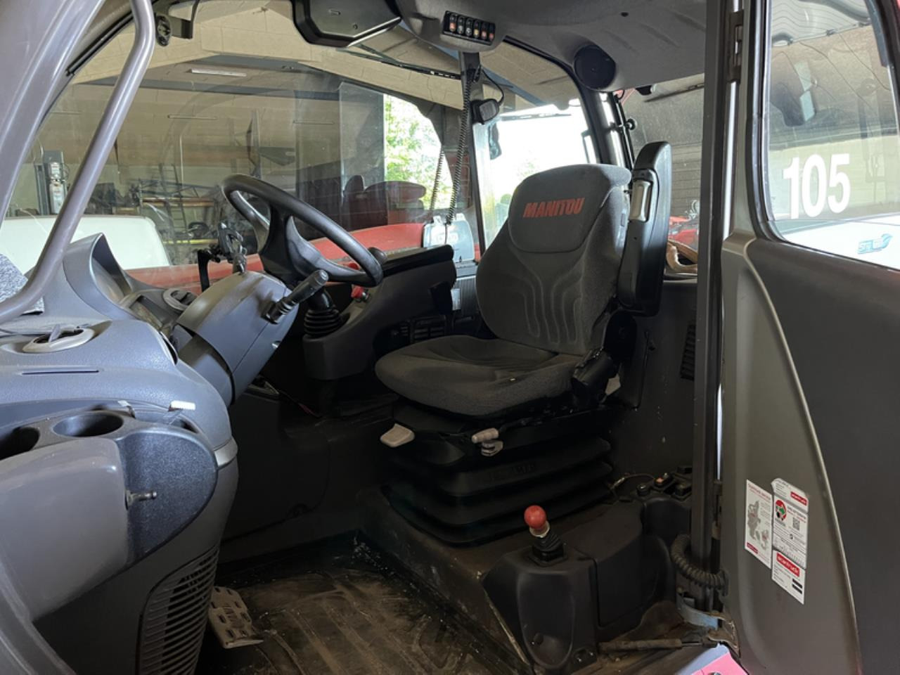 Manitou MLT840-145PS ELITE - Teleszkópos rakodó: 5 kép. Manitou MLT840-145PS ELITE - Teleszkópos rakodó: 5 kép.