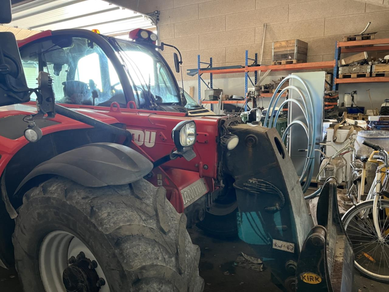 Manitou MLT840-145PS ELITE - Teleszkópos rakodó: 2 kép. Manitou MLT840-145PS ELITE - Teleszkópos rakodó: 2 kép.