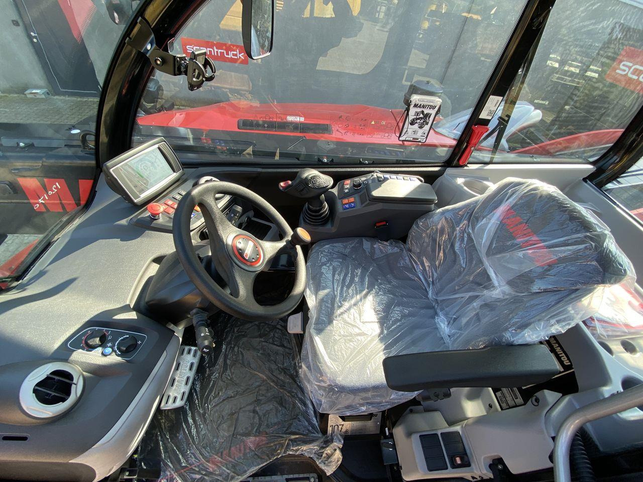 Manitou MLT850-145V+ Elite ST5 - Teleszkópos rakodó: 3 kép. Manitou MLT850-145V+ Elite ST5 - Teleszkópos rakodó: 3 kép.