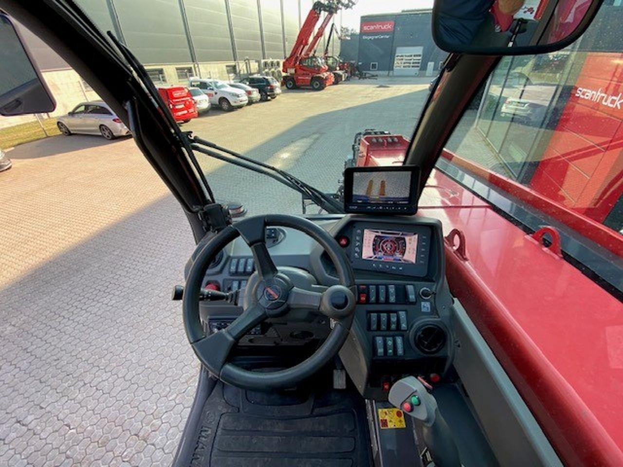 Manitou MRT2550P+ ST4 - Teleszkópos rakodó: 5 kép. Manitou MRT2550P+ ST4 - Teleszkópos rakodó: 5 kép.