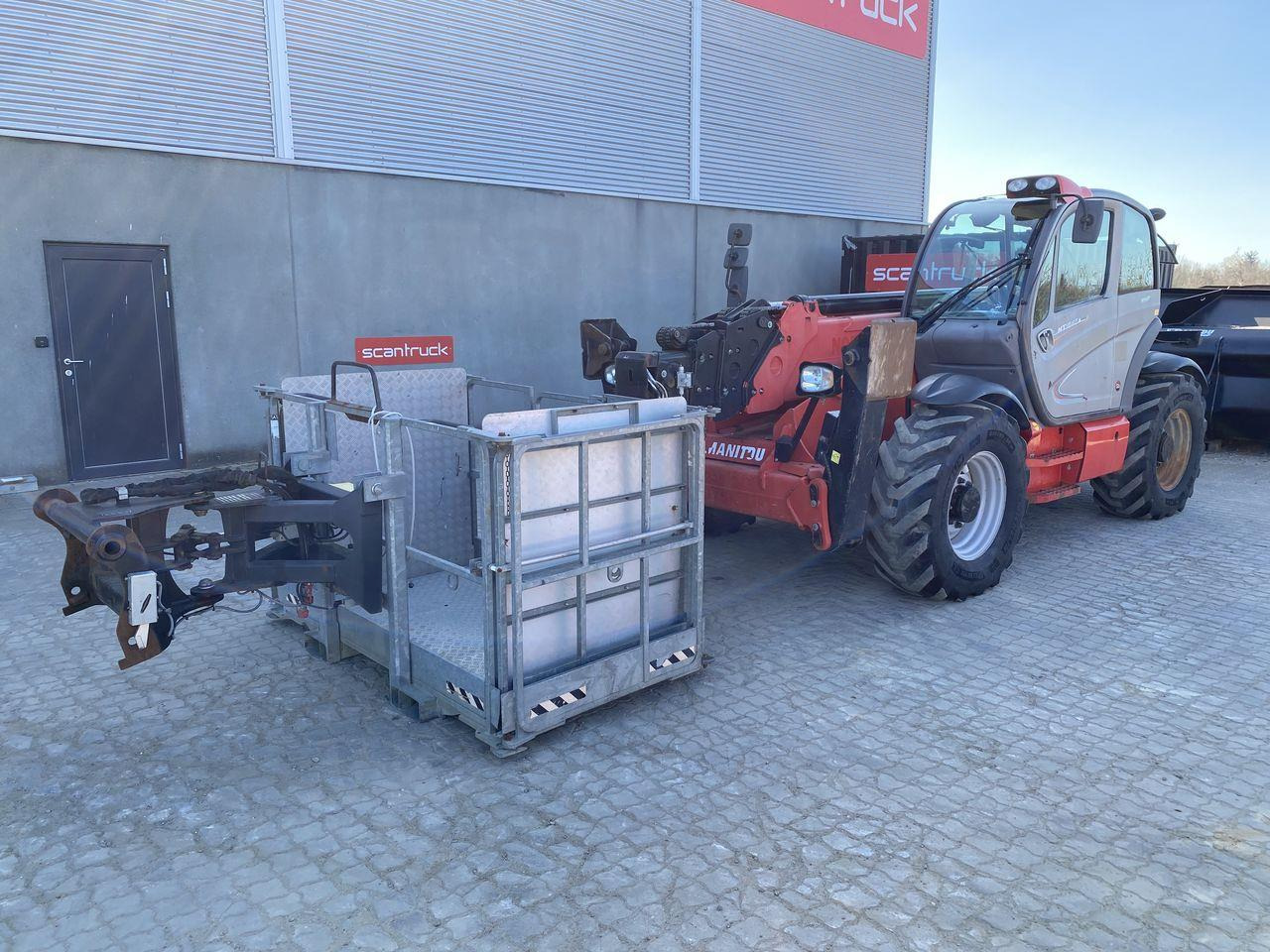 Manitou MT1840A ST3B - Teleszkópos rakodó: 2 kép. Manitou MT1840A ST3B - Teleszkópos rakodó: 2 kép.