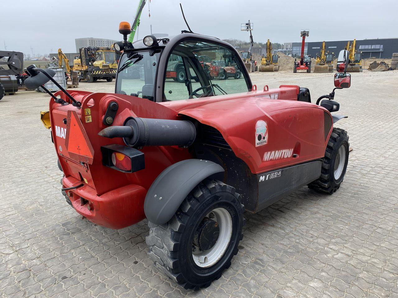 Manitou MT625T Comfort - Teleszkópos rakodó: 4 kép. Manitou MT625T Comfort - Teleszkópos rakodó: 4 kép.