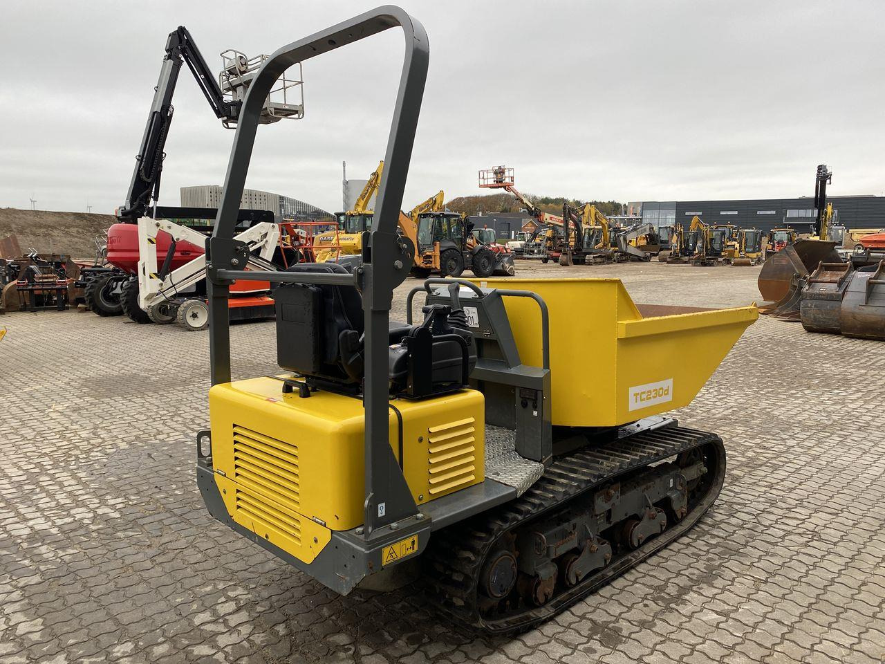 Messersi TC230 - Lánctalpas dömper: 4 kép. Messersi TC230 - Lánctalpas dömper: 4 kép.