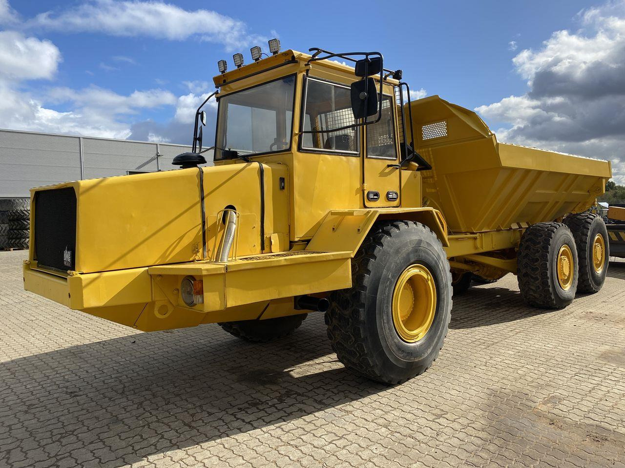 Volvo A20 - Csuklós dömper: 1 kép. Volvo A20 - Csuklós dömper: 1 kép.