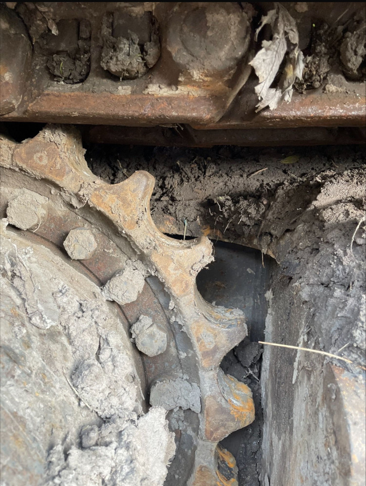 Volvo EC250E LR - Lánctalpas kotró: 5 kép. Volvo EC250E LR - Lánctalpas kotró: 5 kép.