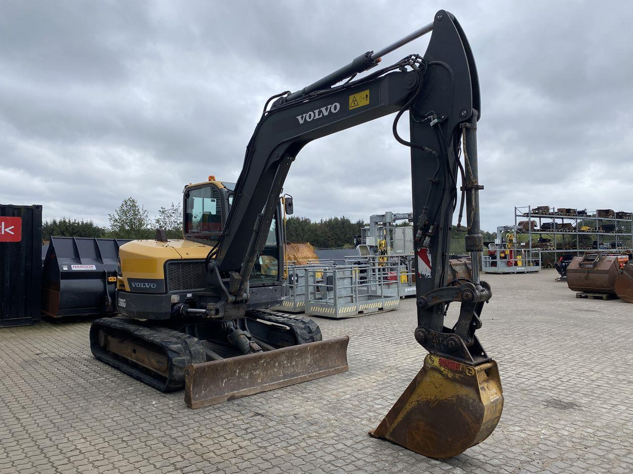 Volvo ECR88 - Minikotró: 5 kép. Volvo ECR88 - Minikotró: 5 kép.