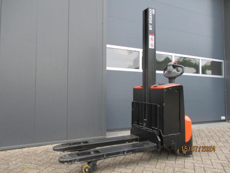 BT SWE 080L - Emelőtargoncá: 4 kép. BT SWE 080L - Emelőtargoncá: 4 kép.
