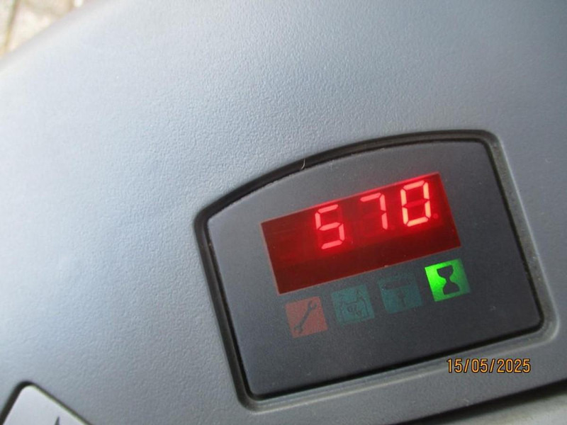 Emelőtargoncá BT SWE 080L: 9 kép.