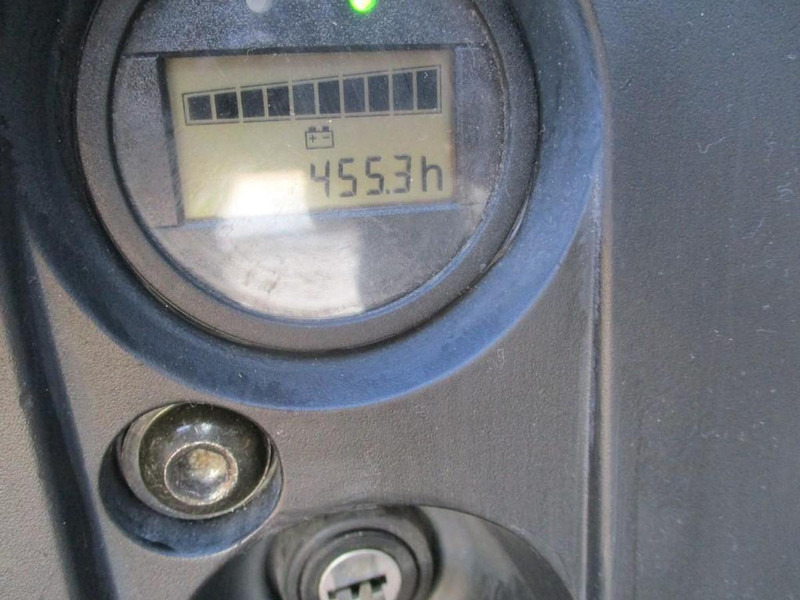 Kézi raklapemelő Still EXU16: 9 kép. Kézi raklapemelő Still EXU16: 9 kép.