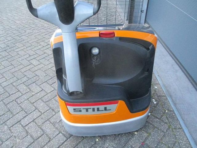 Still EXV 14C - Emelőtargoncá: 5 kép. Still EXV 14C - Emelőtargoncá: 5 kép.