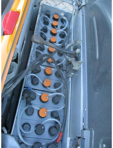 Still EXV 14C - Emelőtargoncá: 4 kép. Still EXV 14C - Emelőtargoncá: 4 kép.