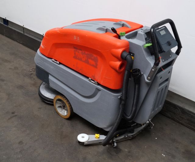 Hako Hakomatic B70 - Súrológép: 4 kép. Hako Hakomatic B70 - Súrológép: 4 kép.