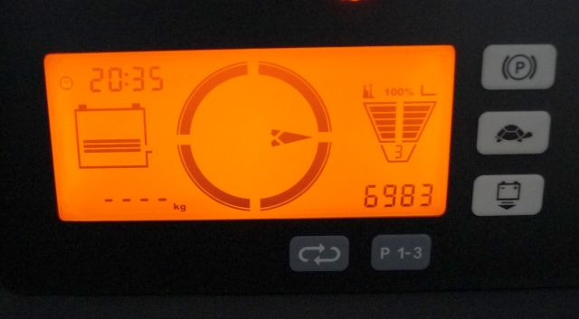 Jungheinrich ETV216 - Tolóoszlopos targoncá: 4 kép. Jungheinrich ETV216 - Tolóoszlopos targoncá: 4 kép.