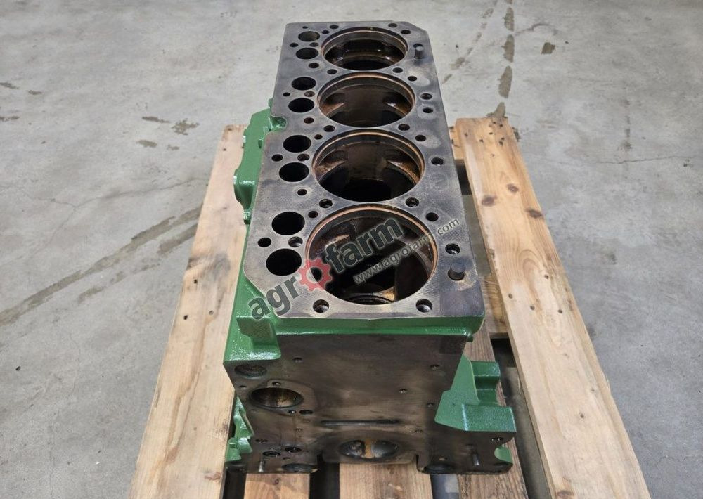 BLOK SLINIKA JOHN DEERE 6320, 6110, R504849 - Motor - Mezőgazdasági gépek: 4 kép. BLOK SLINIKA JOHN DEERE 6320, 6110, R504849 - Motor - Mezőgazdasági gépek: 4 kép.