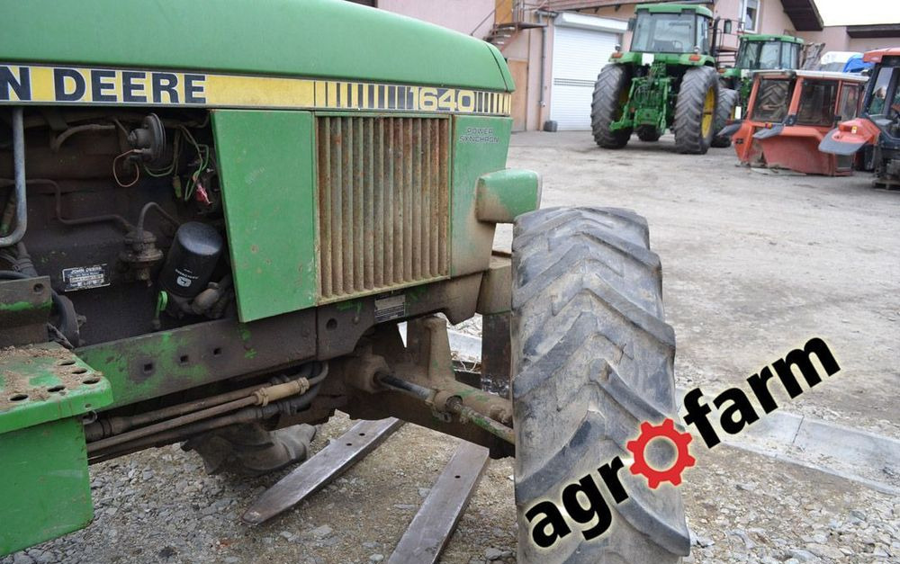 John Deere części 1640 2040 2140 1140 silnik most skrzynia zwolnica piasta zębatka koło zębate oś - Sebességváltó - Mezőgazdasági gépek: 3 kép. John Deere części 1640 2040 2140 1140 silnik most skrzynia zwolnica piasta zębatka koło zębate oś - Sebességváltó - Mezőgazdasági gépek: 3 kép.