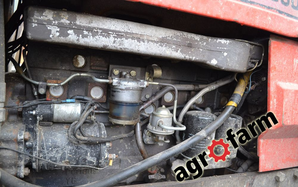 Massey Ferguson 3125 silnik skrzynia most wał blok zwolnica oś - Sebességváltó - Mezőgazdasági gépek: 4 kép. Massey Ferguson 3125 silnik skrzynia most wał blok zwolnica oś - Sebességváltó - Mezőgazdasági gépek: 4 kép.