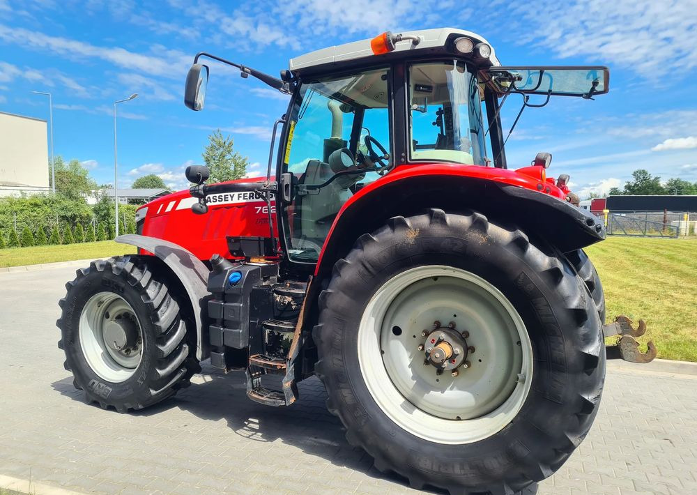 Massey Ferguson 7620 Dyna-VT - Traktor: 4 kép. Massey Ferguson 7620 Dyna-VT - Traktor: 4 kép.