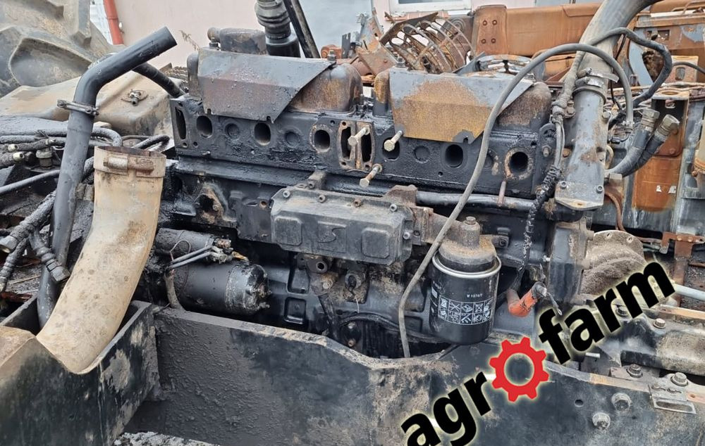 Massey Ferguson 8270 skrzynia most silnik zwolnica oś koła - Sebességváltó - Mezőgazdasági gépek: 3 kép. Massey Ferguson 8270 skrzynia most silnik zwolnica oś koła - Sebességváltó - Mezőgazdasági gépek: 3 kép.