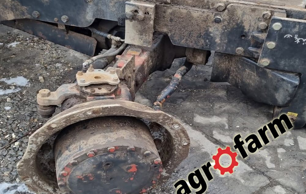 Massey Ferguson 8270 skrzynia most silnik zwolnica oś koła - Sebességváltó - Mezőgazdasági gépek: 5 kép. Massey Ferguson 8270 skrzynia most silnik zwolnica oś koła - Sebességváltó - Mezőgazdasági gépek: 5 kép.