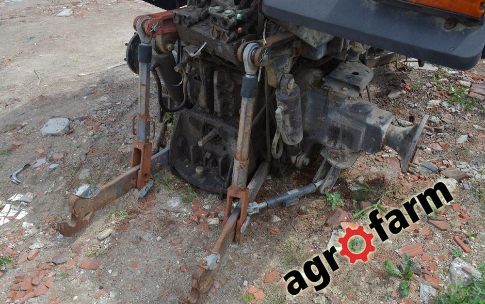 Massey ferguson części używane 8140 8150 8160 8170 silnik skrzynia zwolnica układ planetarny most oś - Sebességváltó - Mezőgazdasági gépek: 2 kép. Massey ferguson części używane 8140 8150 8160 8170 silnik skrzynia zwolnica układ planetarny most oś - Sebességváltó - Mezőgazdasági gépek: 2 kép.