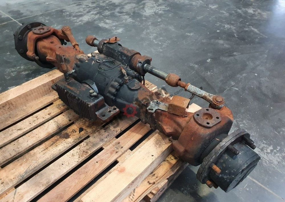 Przedni most, oś Dana Spicer Manitou MLT 731 - Erőátvitel: 3 kép. Przedni most, oś Dana Spicer Manitou MLT 731 - Erőátvitel: 3 kép.