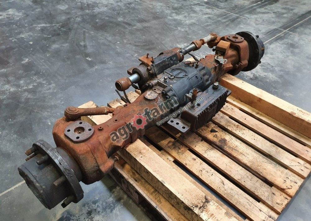 Przedni most, oś Dana Spicer Manitou MLT 731 - Erőátvitel: 2 kép. Przedni most, oś Dana Spicer Manitou MLT 731 - Erőátvitel: 2 kép.