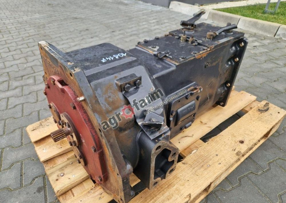 Skrzynia biegów Case CX 105 xtrashift 600100 - Sebességváltó: 1 kép. Skrzynia biegów Case CX 105 xtrashift 600100 - Sebességváltó: 1 kép.