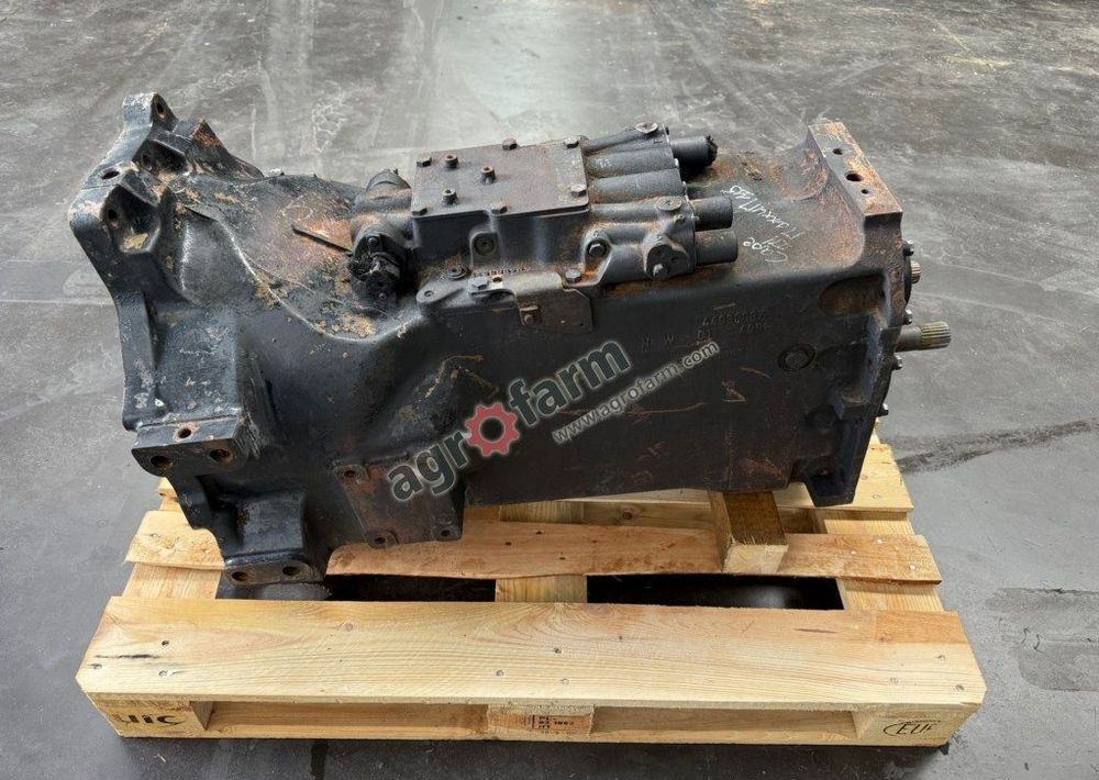 Skrzynia biegów Case Maxxum 115 44980087 - Sebességváltó: 1 kép. Skrzynia biegów Case Maxxum 115 44980087 - Sebességváltó: 1 kép.
