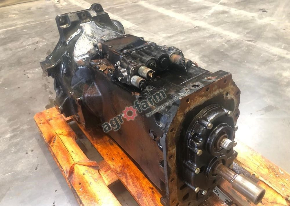 Skrzynia biegów Case Maxxum 115 47132500 - Sebességváltó: 1 kép. Skrzynia biegów Case Maxxum 115 47132500 - Sebességváltó: 1 kép.
