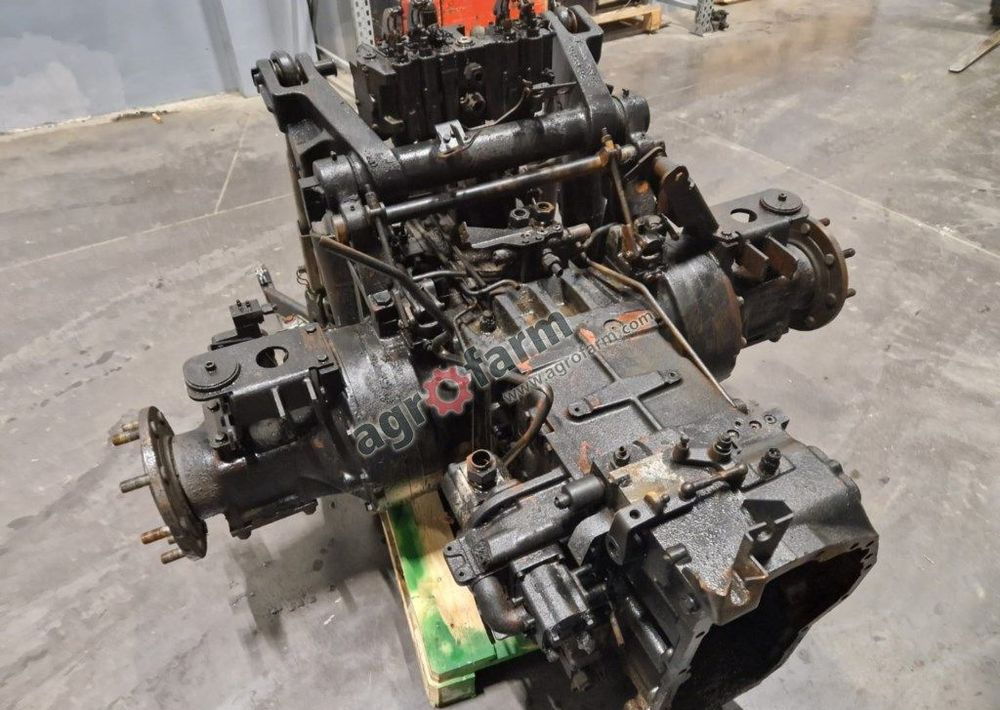 Skrzynia biegów, most tylny Deutz 2093417012 - Sebességváltó: 4 kép. Skrzynia biegów, most tylny Deutz 2093417012 - Sebességváltó: 4 kép.