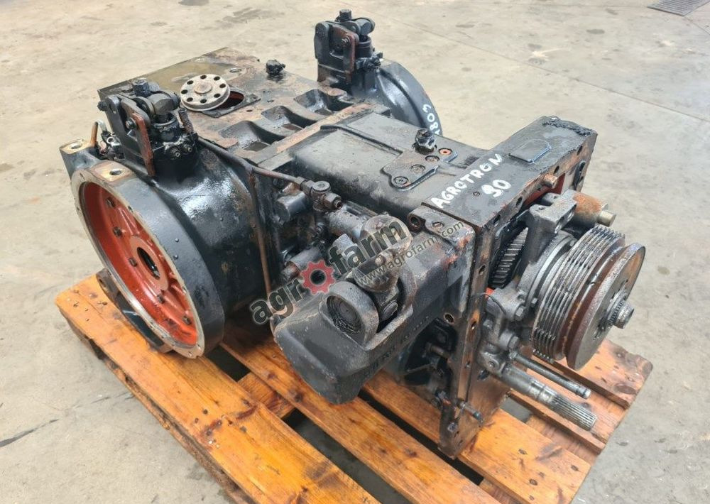 Skrzynia biegów, most tylny Deutz Agrotron 90 - Sebességváltó: 1 kép. Skrzynia biegów, most tylny Deutz Agrotron 90 - Sebességváltó: 1 kép.
