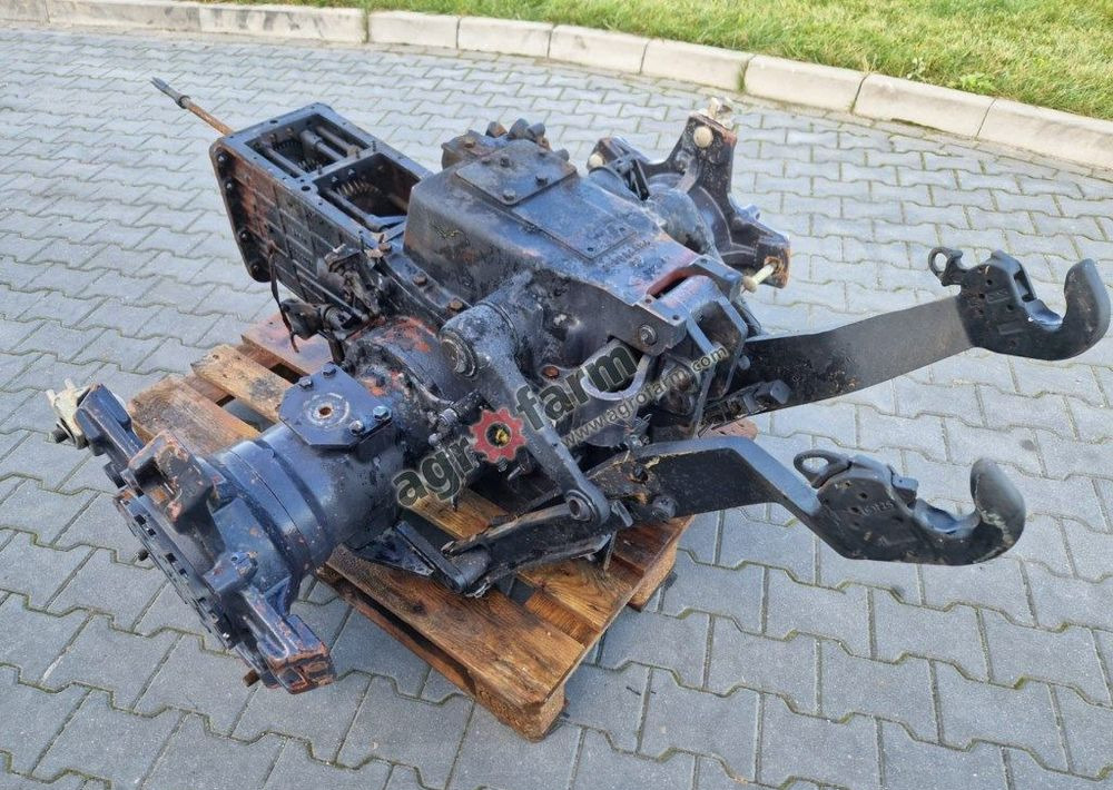 Skrzynia biegów, most tylny Landini Rex 80 F - Sebességváltó: 2 kép. Skrzynia biegów, most tylny Landini Rex 80 F - Sebességváltó: 2 kép.