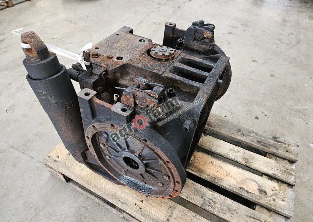Tylny most Case CS 110 1331003301409 - Sebességváltó: 4 kép. Tylny most Case CS 110 1331003301409 - Sebességváltó: 4 kép.