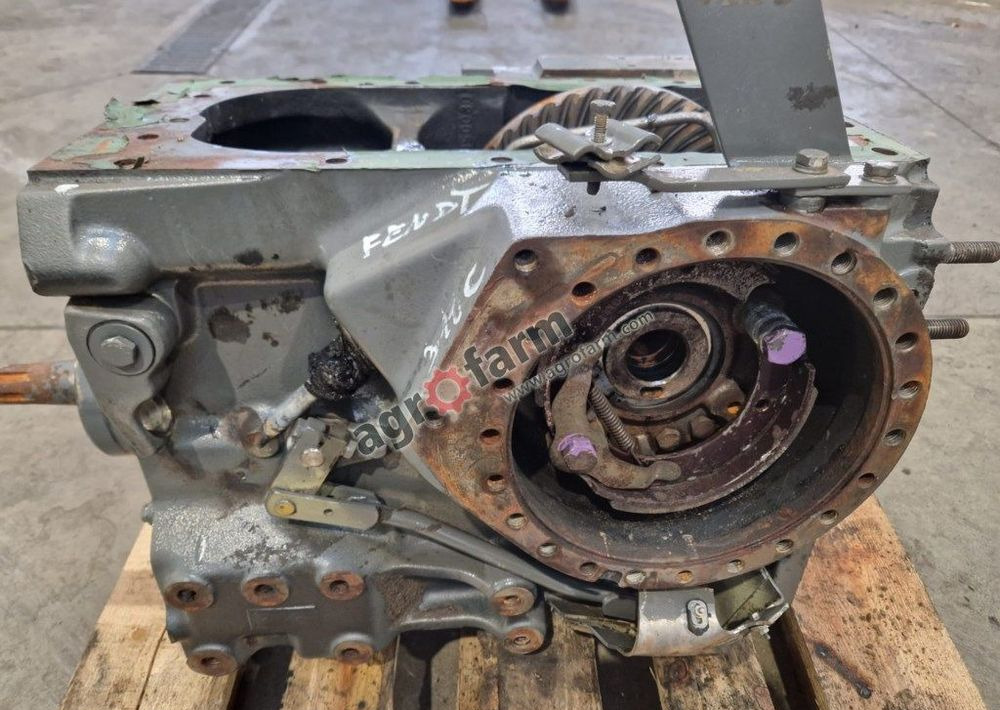 Tylny most Fendt 310C M514100050030 - Sebességváltó: 3 kép. Tylny most Fendt 310C M514100050030 - Sebességváltó: 3 kép.