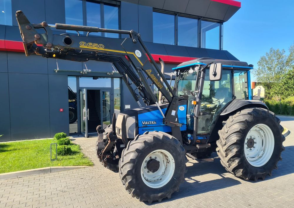 Valtra A95 - Traktor: 1 kép. Valtra A95 - Traktor: 1 kép.