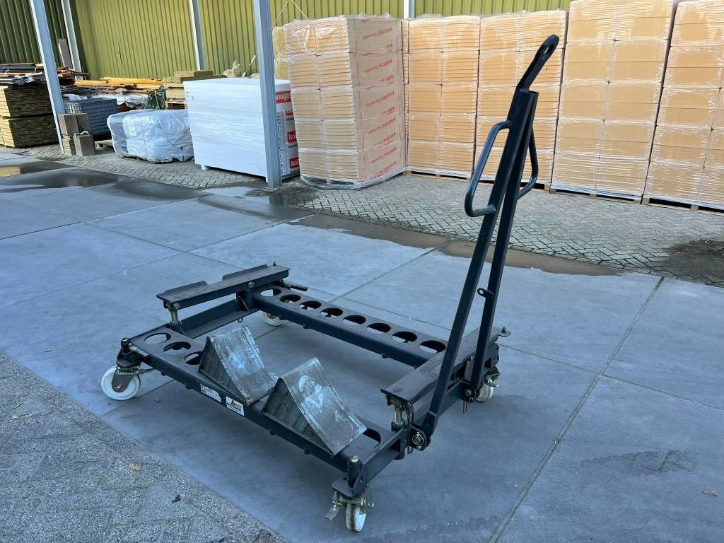 Claas / Fliegl Cargos transport kar - Rendfelszedő: 5 kép. Claas / Fliegl Cargos transport kar - Rendfelszedő: 5 kép.