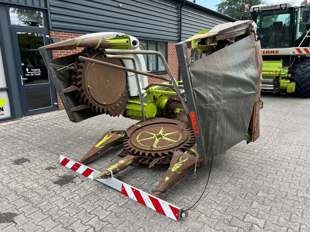 Claas Jaguar 850 + Orbis 450 + PU 300 HD - Önjáró szecskázógép: 2 kép. Claas Jaguar 850 + Orbis 450 + PU 300 HD - Önjáró szecskázógép: 2 kép.