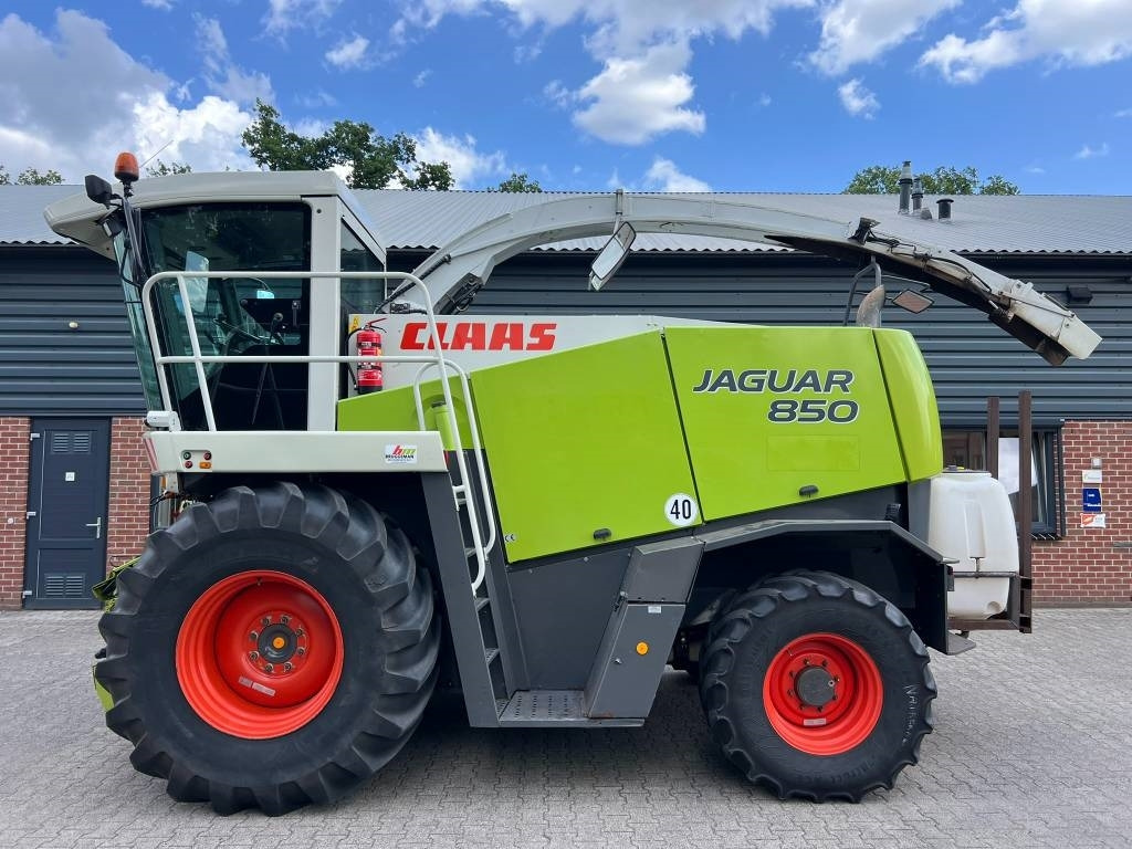 Claas Jaguar 850 + Orbis 450 + PU 300 HD - Önjáró szecskázógép: 4 kép. Claas Jaguar 850 + Orbis 450 + PU 300 HD - Önjáró szecskázógép: 4 kép.