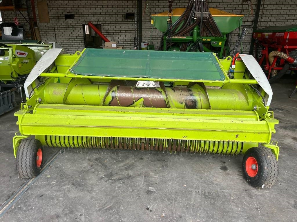Claas PU 300 HD Profi - Takarmánybetakarító gép: 5 kép. Claas PU 300 HD Profi - Takarmánybetakarító gép: 5 kép.