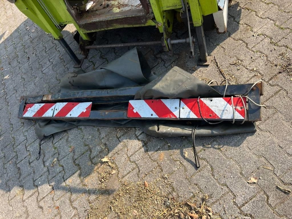 Önjáró szecskázógép Claas RU 450: 12 kép.