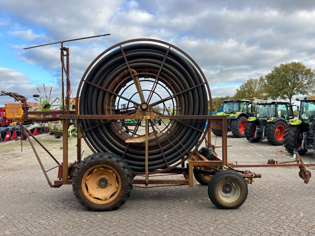 Fasterholt TL 176 - Öntözőrendszer: 5 kép. Fasterholt TL 176 - Öntözőrendszer: 5 kép.