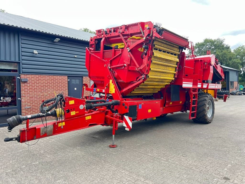 Grimme SE 150-60 - Burgonyakombájn: 1 kép. Grimme SE 150-60 - Burgonyakombájn: 1 kép.