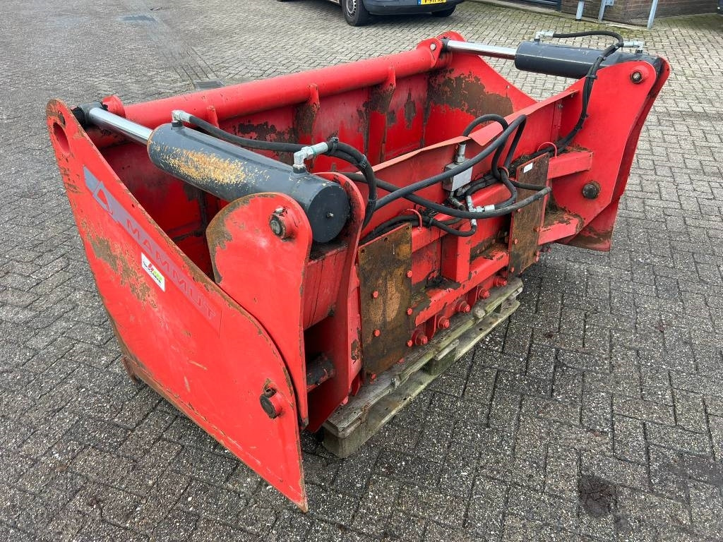 Mammut SB195M - Állattartás gépei: 2 kép. Mammut SB195M - Állattartás gépei: 2 kép.