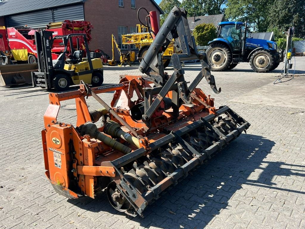 Pegoraro LH 300 frees - Talajművelő gep: 3 kép. Pegoraro LH 300 frees - Talajművelő gep: 3 kép.