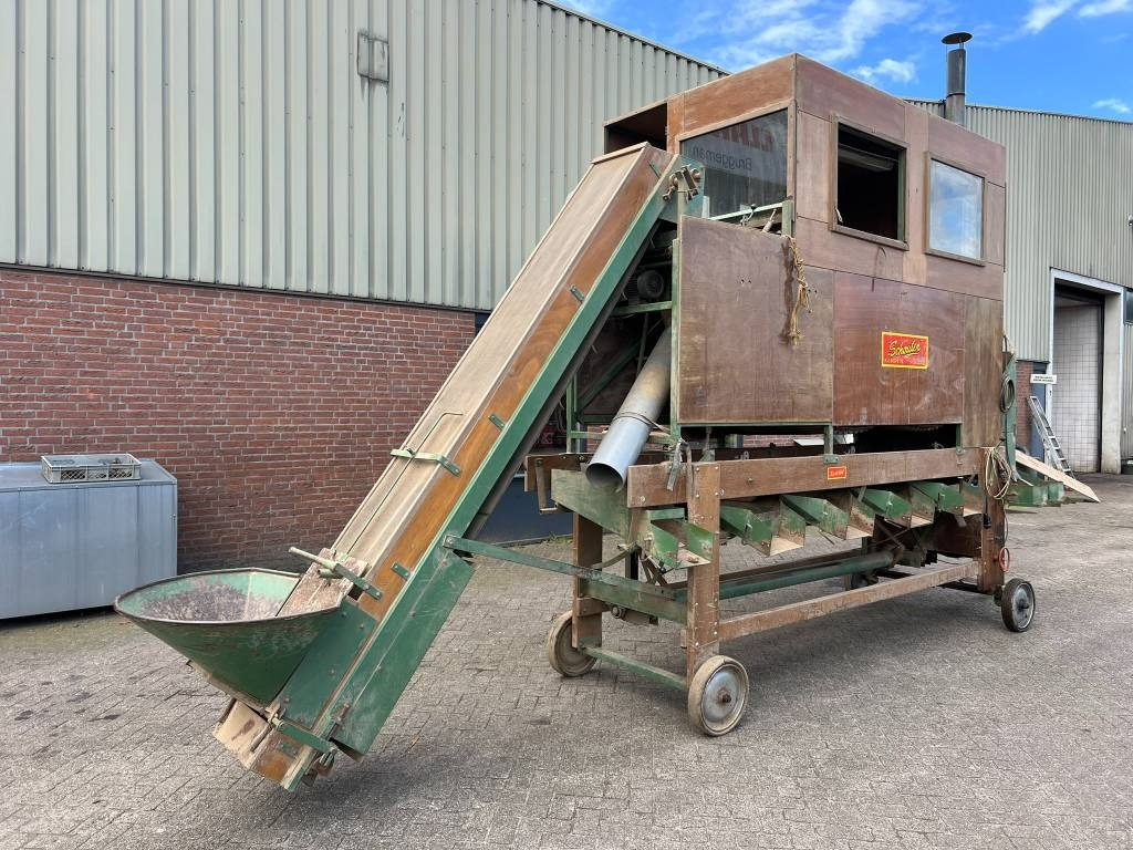 Schouten Kwartet sorteermachine - Burgonyagép: 1 kép. Schouten Kwartet sorteermachine - Burgonyagép: 1 kép.