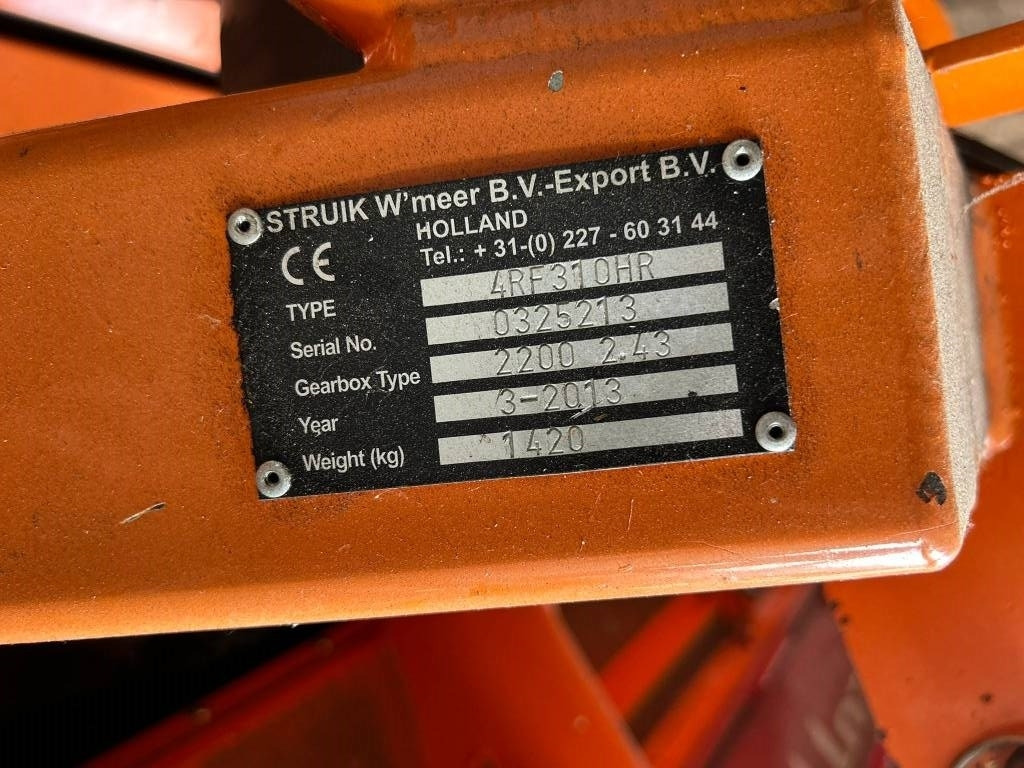 Struik 4RF310HR ruggenfrees - Burgonyagép: 3 kép. Struik 4RF310HR ruggenfrees - Burgonyagép: 3 kép.